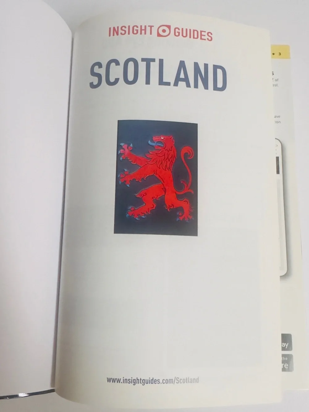 Insight Guides Travel Guide Scotland - Flexibound - VERY GOOD